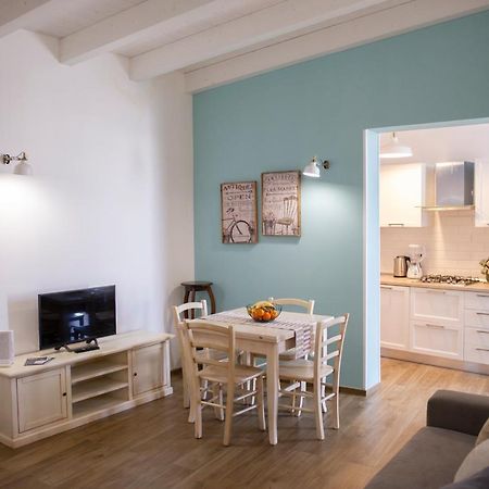 Color Apartment Monopoli Eksteriør bilde