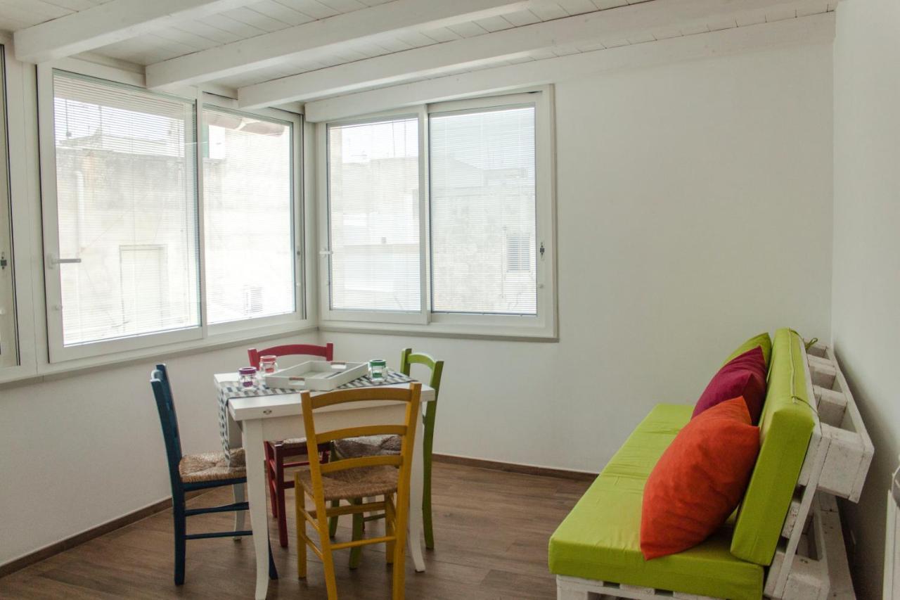 Color Apartment Monopoli Eksteriør bilde